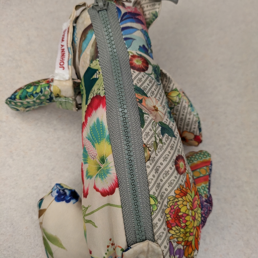 Johnny Was NWT Floral Patchwork UMBRELLA Hidden in a Teddy Bear Case with Clip! - Picture 3 of 11